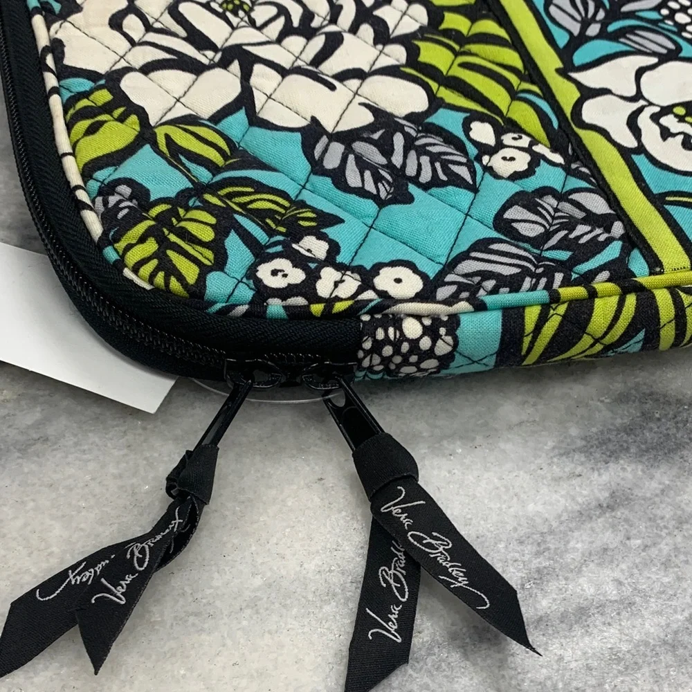 Vera Bradley Blue and Green Floral Laptop Sleeve - Picture 3 of 4